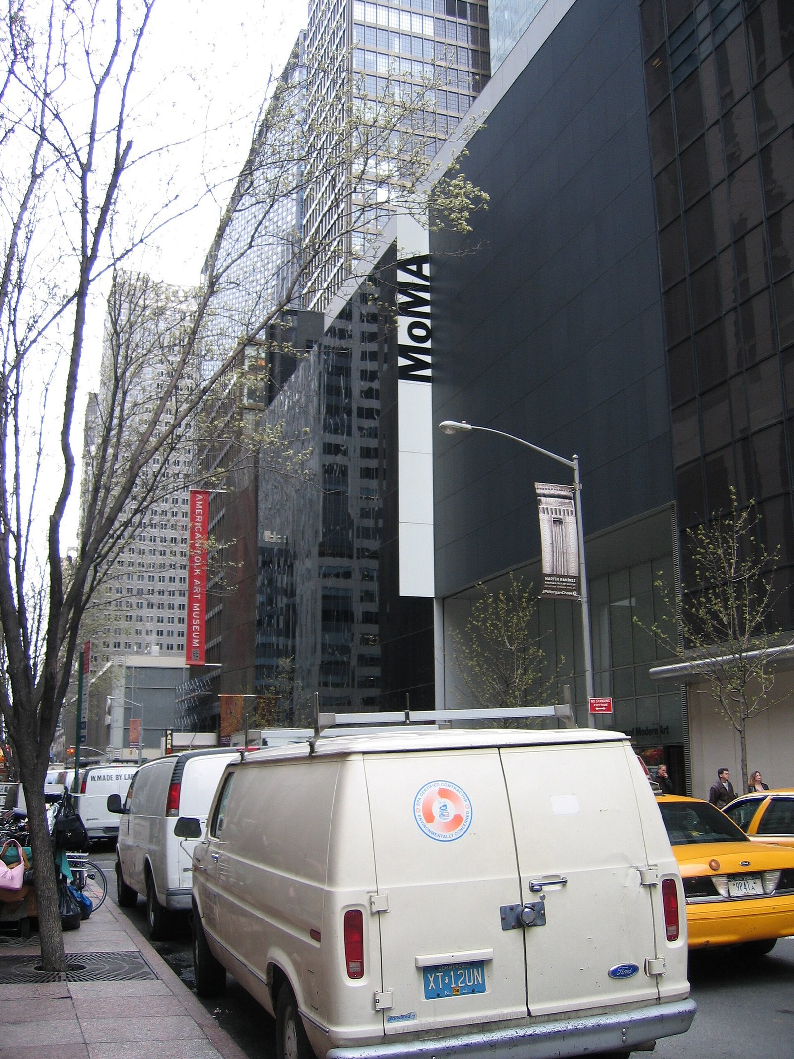 MoMA 位于曼哈顿53街的馆舍外景，2017年。摄影：Casper Moller
